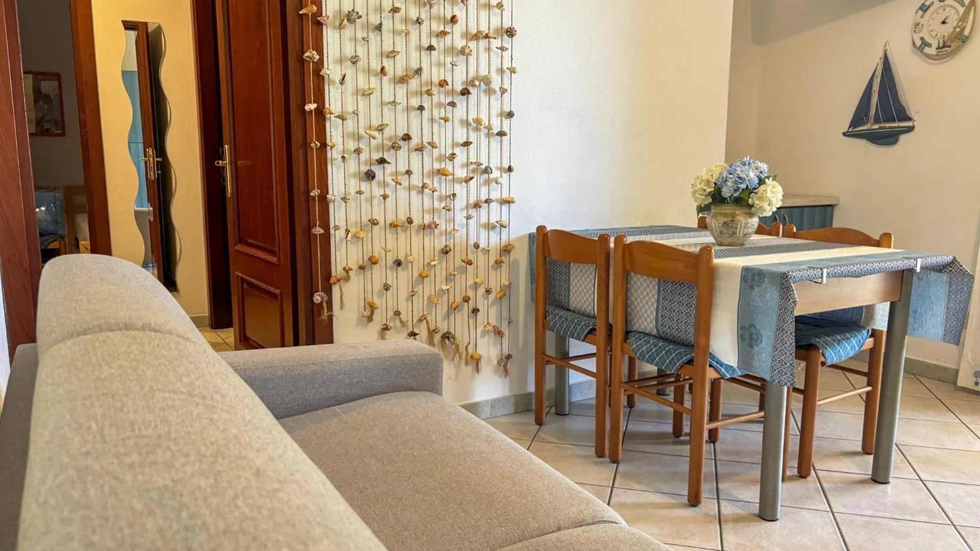 Casa Mattia Daire Murta Maria 0*,  İtalya